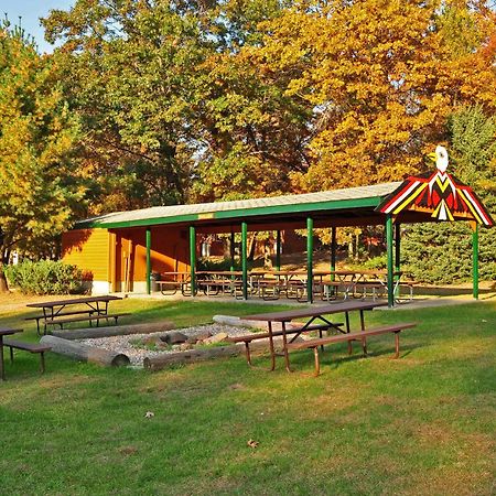 Arrowhead Resort Campground Plainville Dış mekan fotoğraf