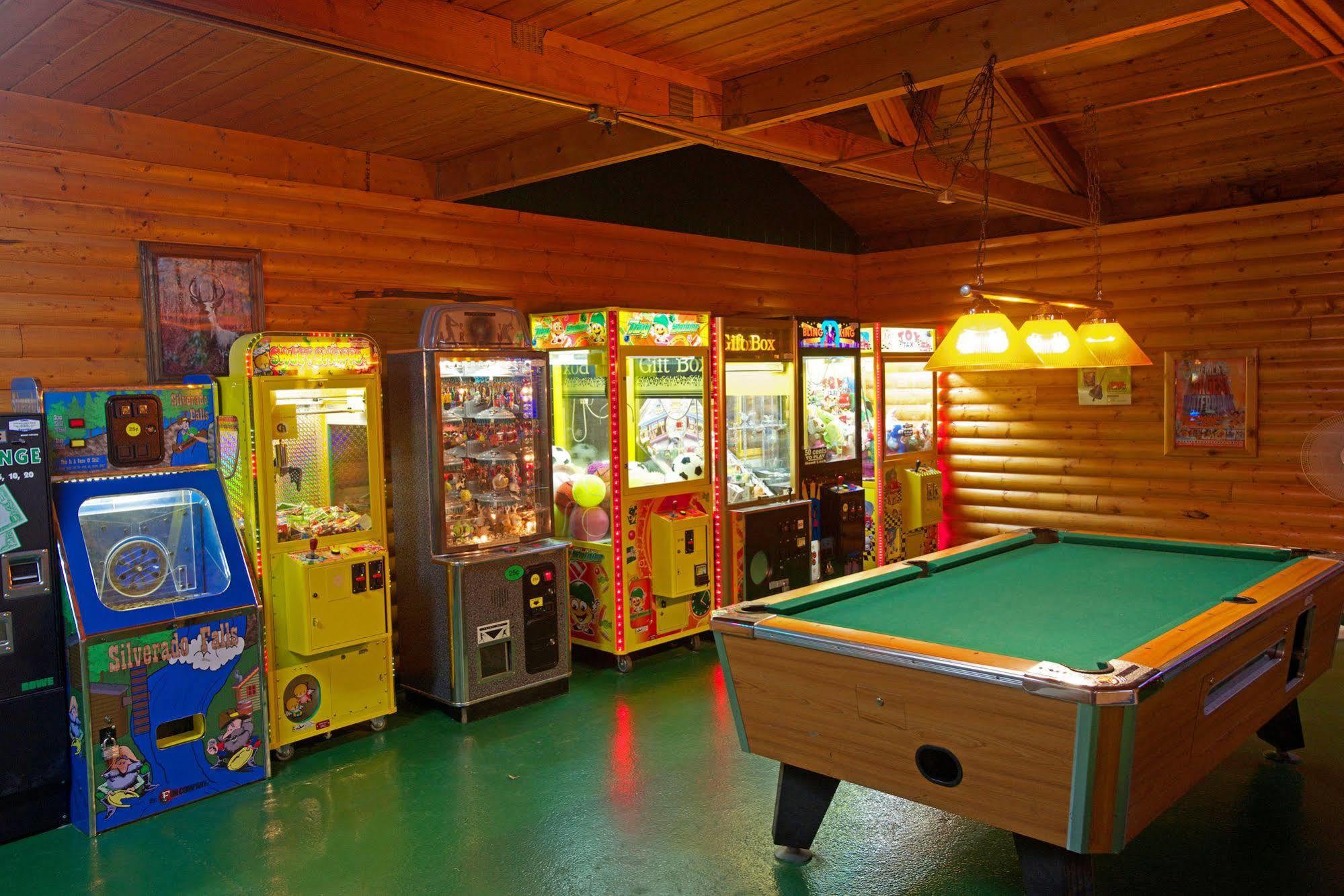 Arrowhead Resort Campground Plainville Dış mekan fotoğraf