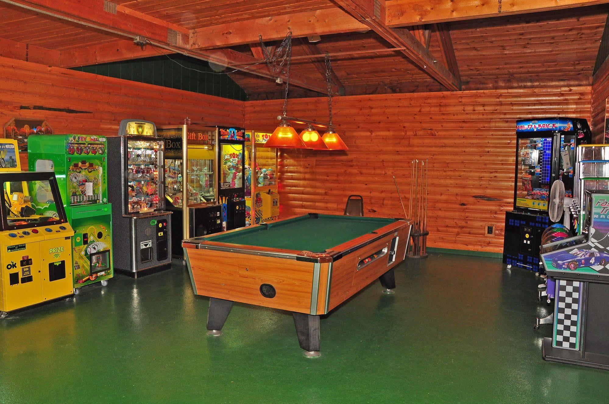 Arrowhead Resort Campground Plainville Dış mekan fotoğraf