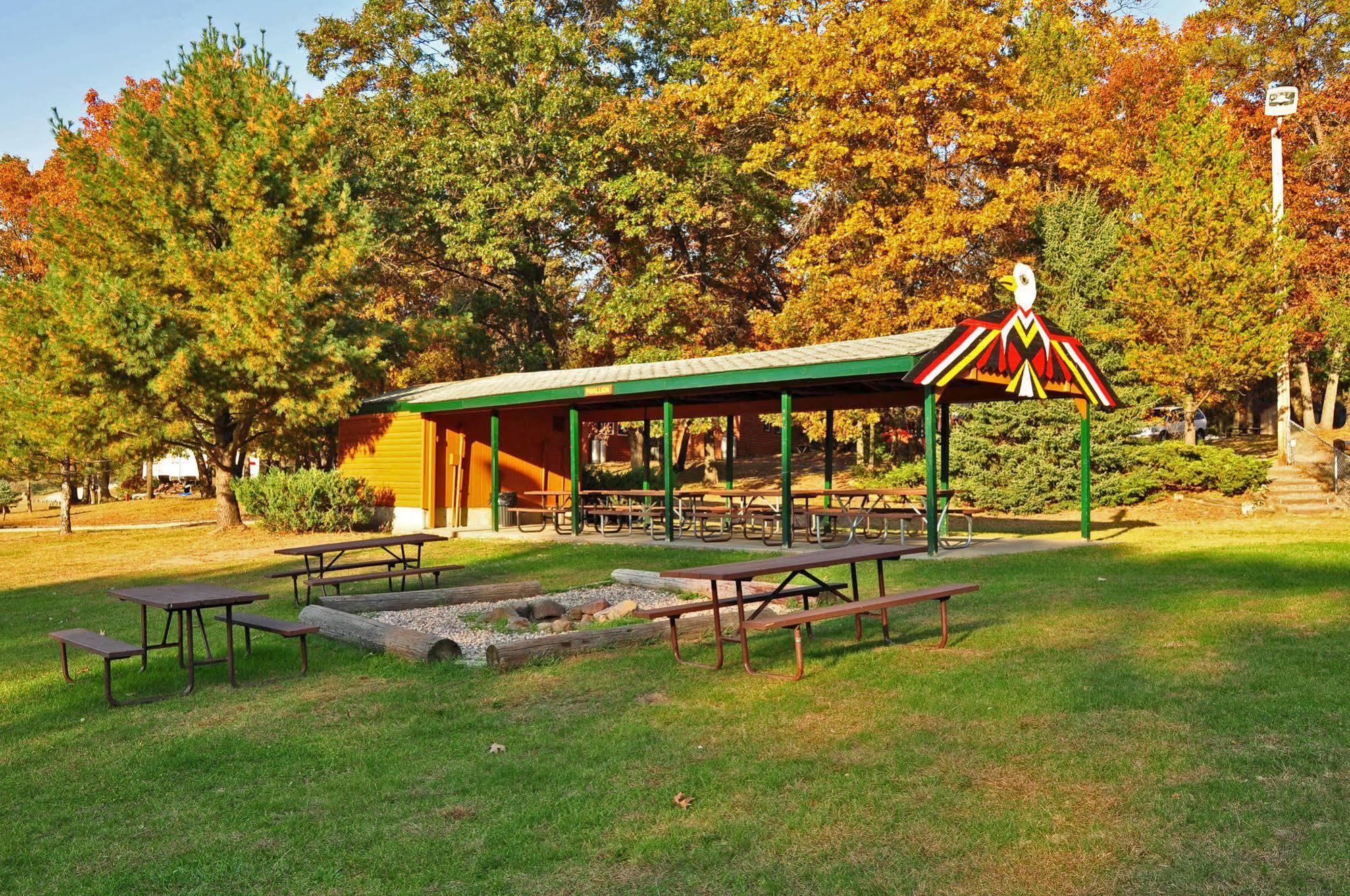 Arrowhead Resort Campground Plainville Dış mekan fotoğraf